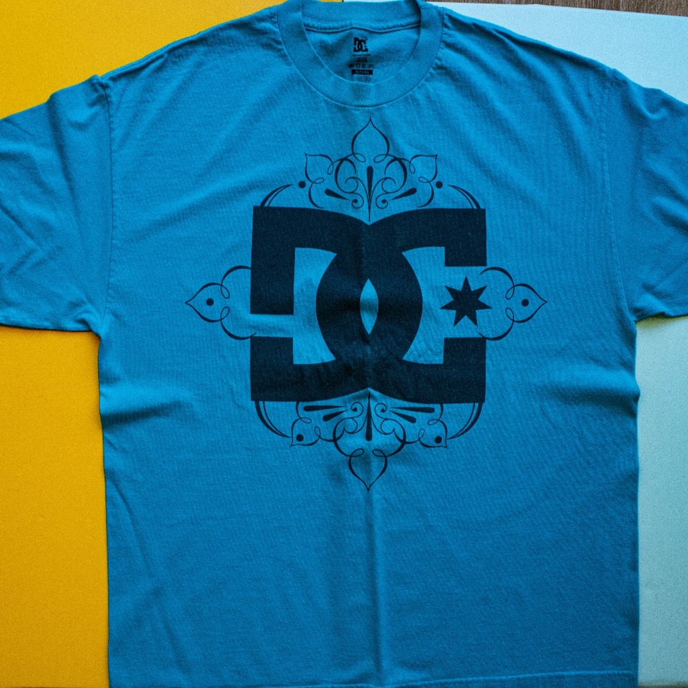 DC Blue XL T-shirt